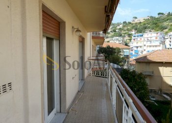 Balcone sala e cucina - Apartment Via Val del Ponte 26, Sanremo - photo 9
