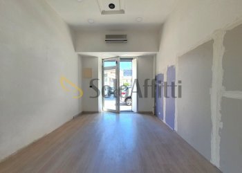 20260520_112119 - Commercial Premises Via Tommaso Gullì 9, Catanzaro - photo 1
