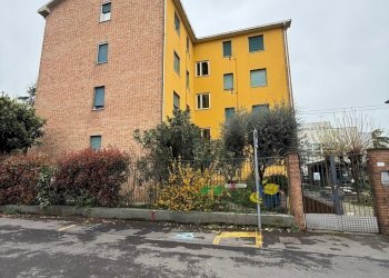 esterno.jpg - Three-room apartment Via da Gente, Parma (neighborhood Pablo) - photo 26