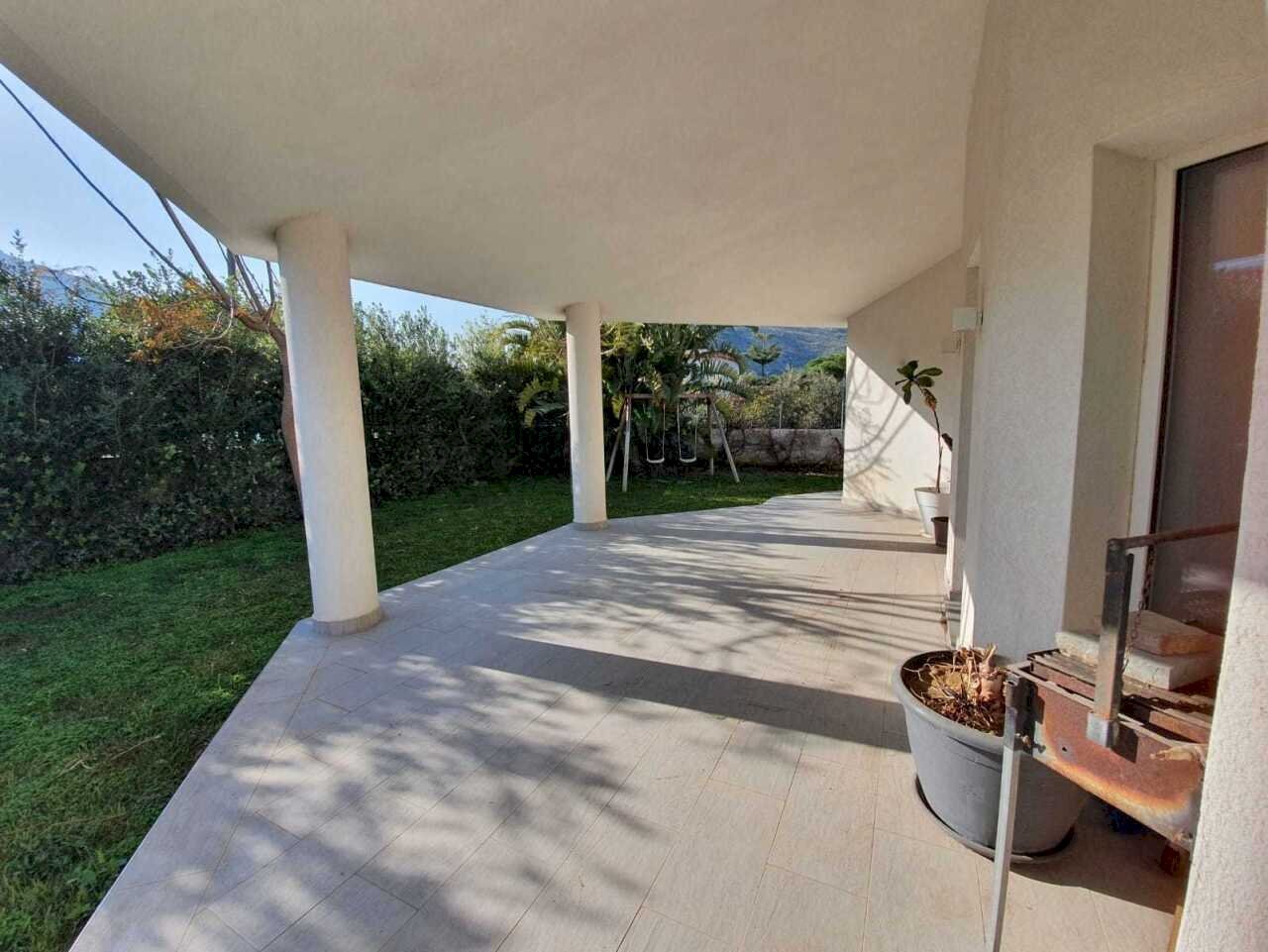 WhatsApp Image 2021-02-26 at 11.01.06 (4).jpeg - Villa Viale dell'Olimpo 49, Palermo - foto 3