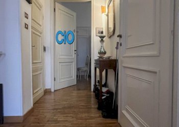 1.jpg - Appartamento Bologna (zona Centro Storico) - foto 1