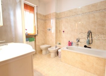 bagno.jpg - Bilocale Via Torquato Tasso, Pogliano Milanese - foto 15