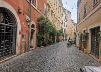 strada - Magazzino Vicolo del Bologna 14, Roma (zona Trastevere) - foto 11