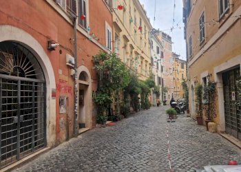 strada - Magazzino Vicolo del Bologna 14, Roma (zona Trastevere) - foto 14