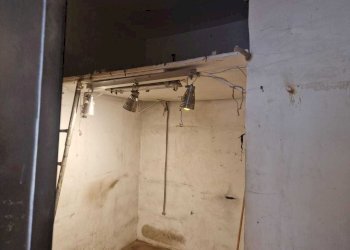 Interno - Magazzino Vicolo del Bologna 14, Roma (zona Trastevere) - foto 8