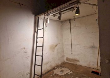 Interno - Magazzino Vicolo del Bologna 14, Roma (zona Trastevere) - foto 23