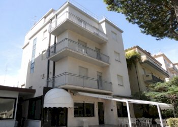 1.jpeg - Stabile - Palazzo Viale Renato Parisano 1, Rimini - foto 1