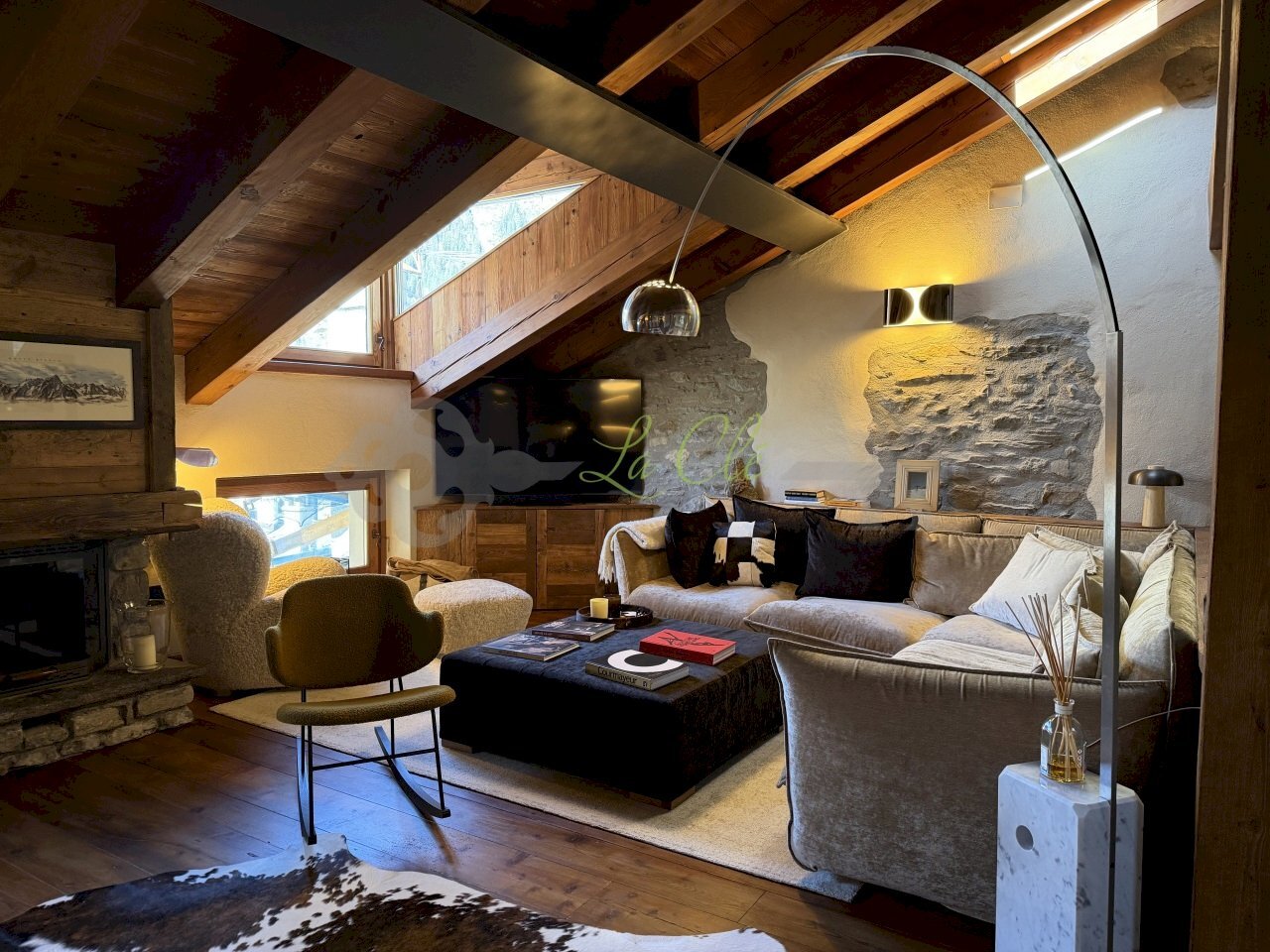 AFFITTO COURMAYEUR - SOGGIORNO E ZONA PRANZO - Appartamento Via Roma 73, Courmayeur - foto 1