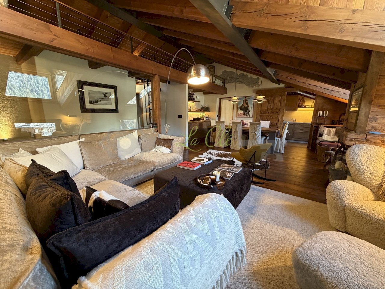 AFFITTO COURMAYEUR - SOGGIORNO E ZONA PRANZO - Appartamento Via Roma 73, Courmayeur - foto 3