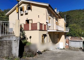 779403586.jpg - Villa Via Olivella Caminata 36, Casarza Ligure - foto 1