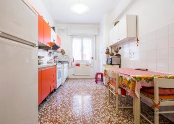 IMG_2008.jpg - Appartamento Via Fereggiano 173, Genova (zona Marassi) - foto 6