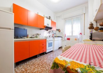 IMG_2020.jpg - Appartamento Via Fereggiano 173, Genova (zona Marassi) - foto 9