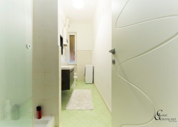 IMG_8450.jpg - Appartamento Via Giovanni Descalzo 20, Genova (zona Marassi) - foto 12