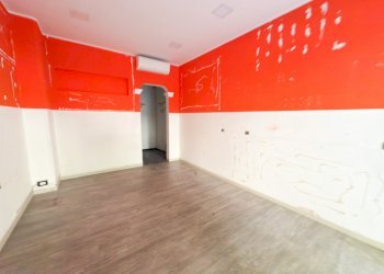 3.jpg - Locale Commerciale Corso Sardegna 264, Genova (zona Marassi) - foto 3