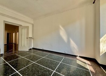 IMG_0358.jpg - Appartamento Via Smirne 2, Genova (zona Foce) - foto 10