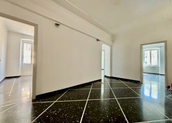 IMG_0368.jpg - Appartamento Via Smirne 2, Genova (zona Foce) - foto 17