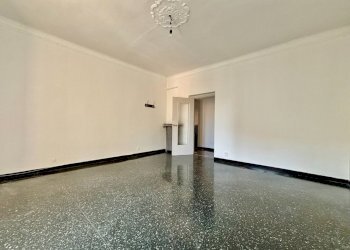 IMG_0374.jpg - Appartamento Via Smirne 2, Genova (zona Foce) - foto 21