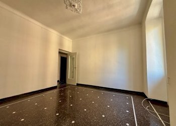 IMG_0381.jpg - Appartamento Via Smirne 2, Genova (zona Foce) - foto 25