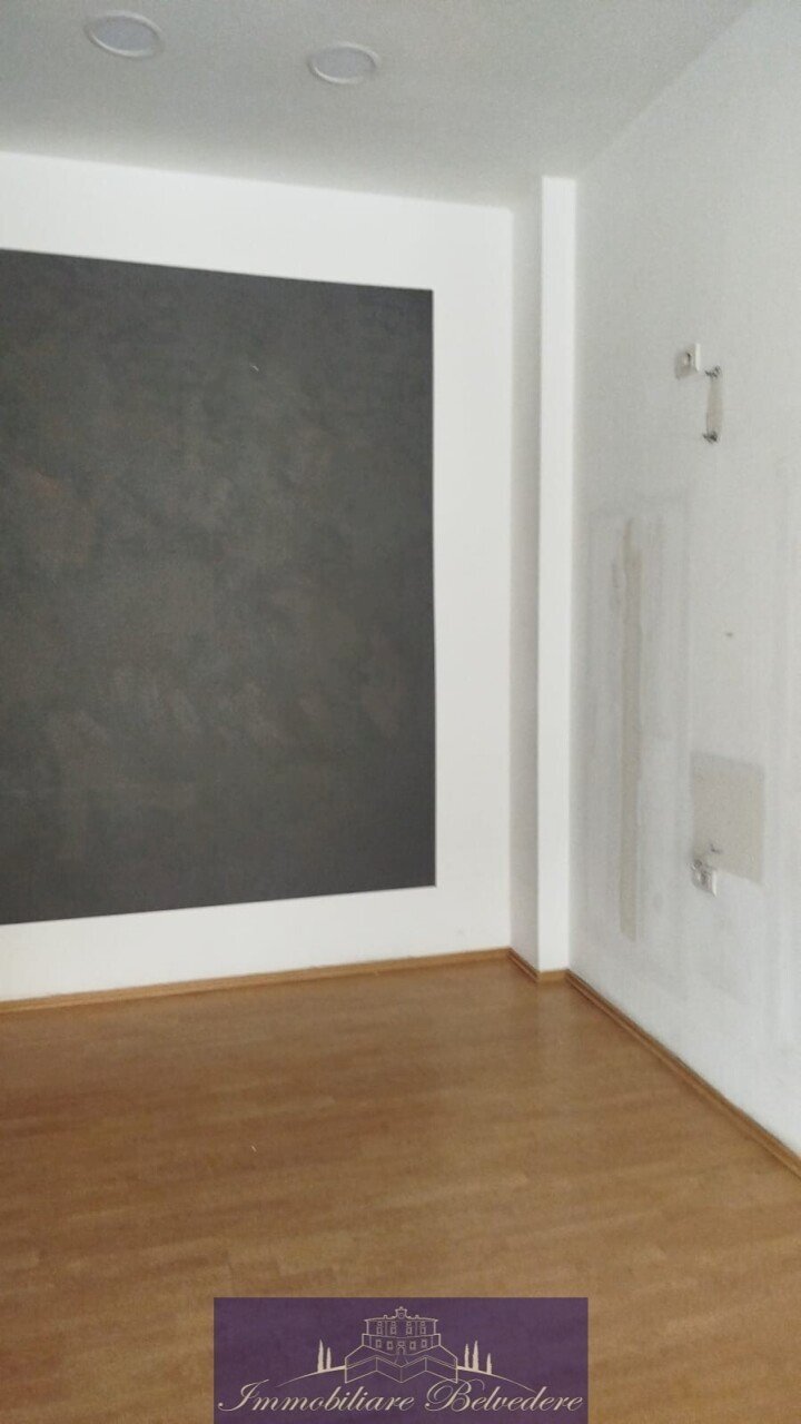 WhatsApp Image 2026-04-09 at 11.19.09.jpeg - Locale Commerciale Via Giovanni Pico della Mirandola, Firenze - foto 3