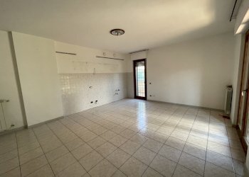 IMG_7205.JPG - Three-room apartment Via Cannucciari 1, Nettuno - photo 4