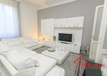 2.3 SALA.jpg - Appartamento PIAZZA BONAVINO 11, Genova (zona Pegli) - foto 9