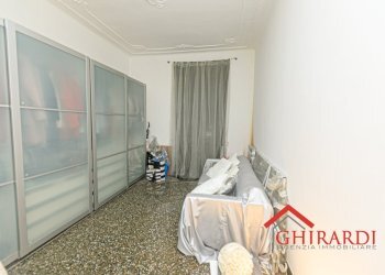 6.0 CAMERA 3.jpg - Appartamento PIAZZA BONAVINO 11, Genova (zona Pegli) - foto 27