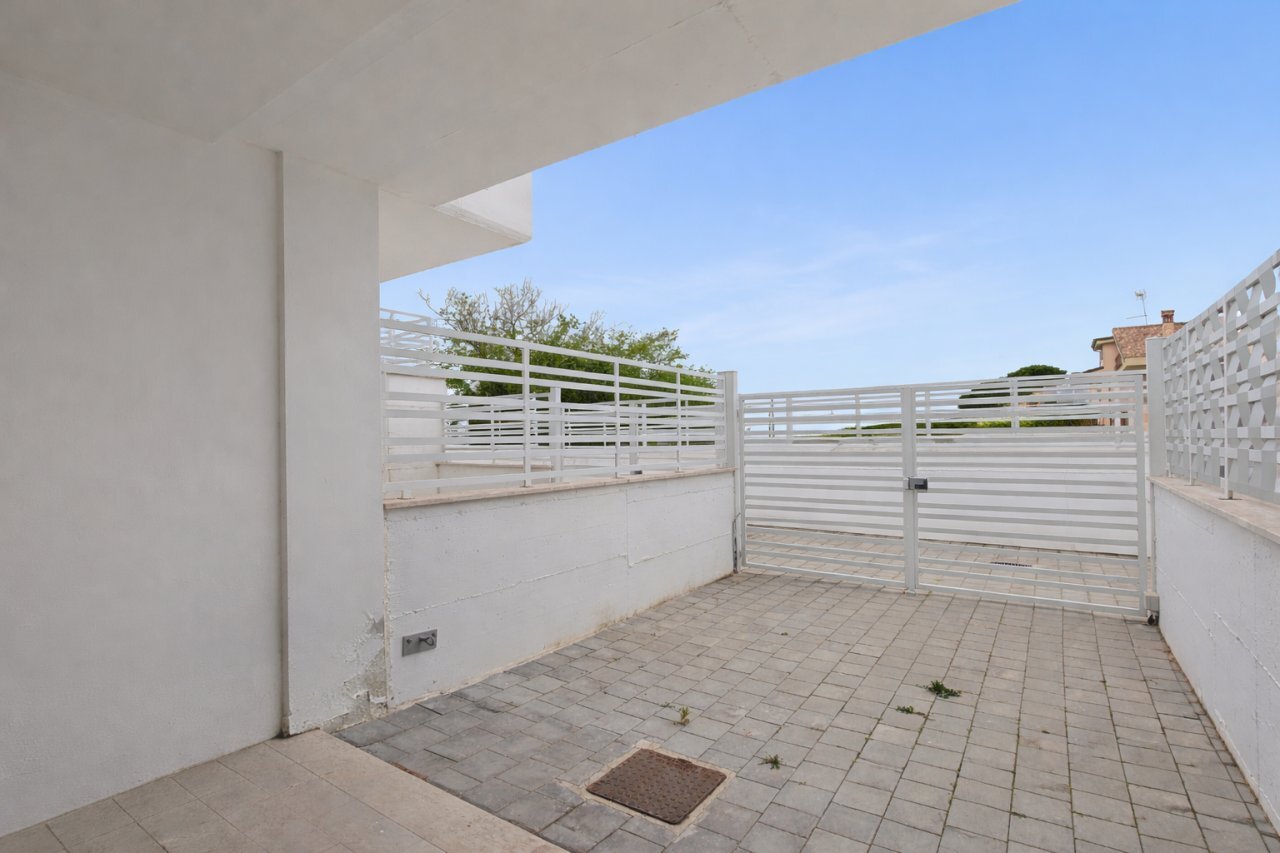 file_00000000fd9471fd9e99551b406f59ba.png - Quadrilocale Via Capranica 10, Guidonia Montecelio - foto 2