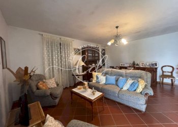 PHOTO-2026-04-03-15-30-59 3.jpg - Porzione di casa Seravezza - foto 4