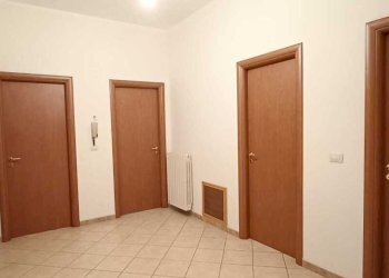 WhatsApp Image 2026-04-10 at 08.55.48(2).jpeg - Appartamento Via Pasquale Giuliani, Lamezia Terme - foto 1