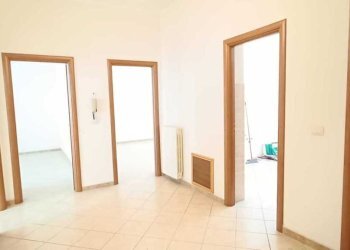 WhatsApp Image 2026-04-10 at 08.55.51(2).jpeg - Appartamento Via Pasquale Giuliani, Lamezia Terme - foto 2