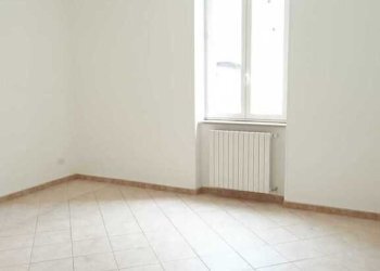 WhatsApp Image 2026-04-10 at 08.55.51(4).jpeg - Appartamento Via Pasquale Giuliani, Lamezia Terme - foto 3