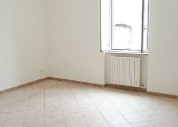 WhatsApp Image 2026-04-10 at 08.55.52(6).jpeg - Appartamento Via Pasquale Giuliani, Lamezia Terme - foto 8