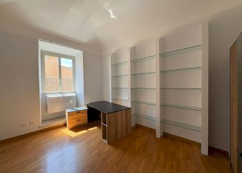 WhatsApp Image 2026-04-10 at 12.57.34.jpeg - Trilocale Via di San Giovanni in Laterano 276, Roma - foto 2