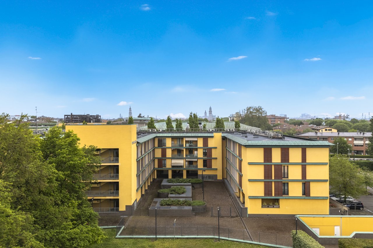 DJI_20260414181156_0601_D.jpg - Two-room apartment Largo Monsignor Luigi Calza 7, Parma - photo 1