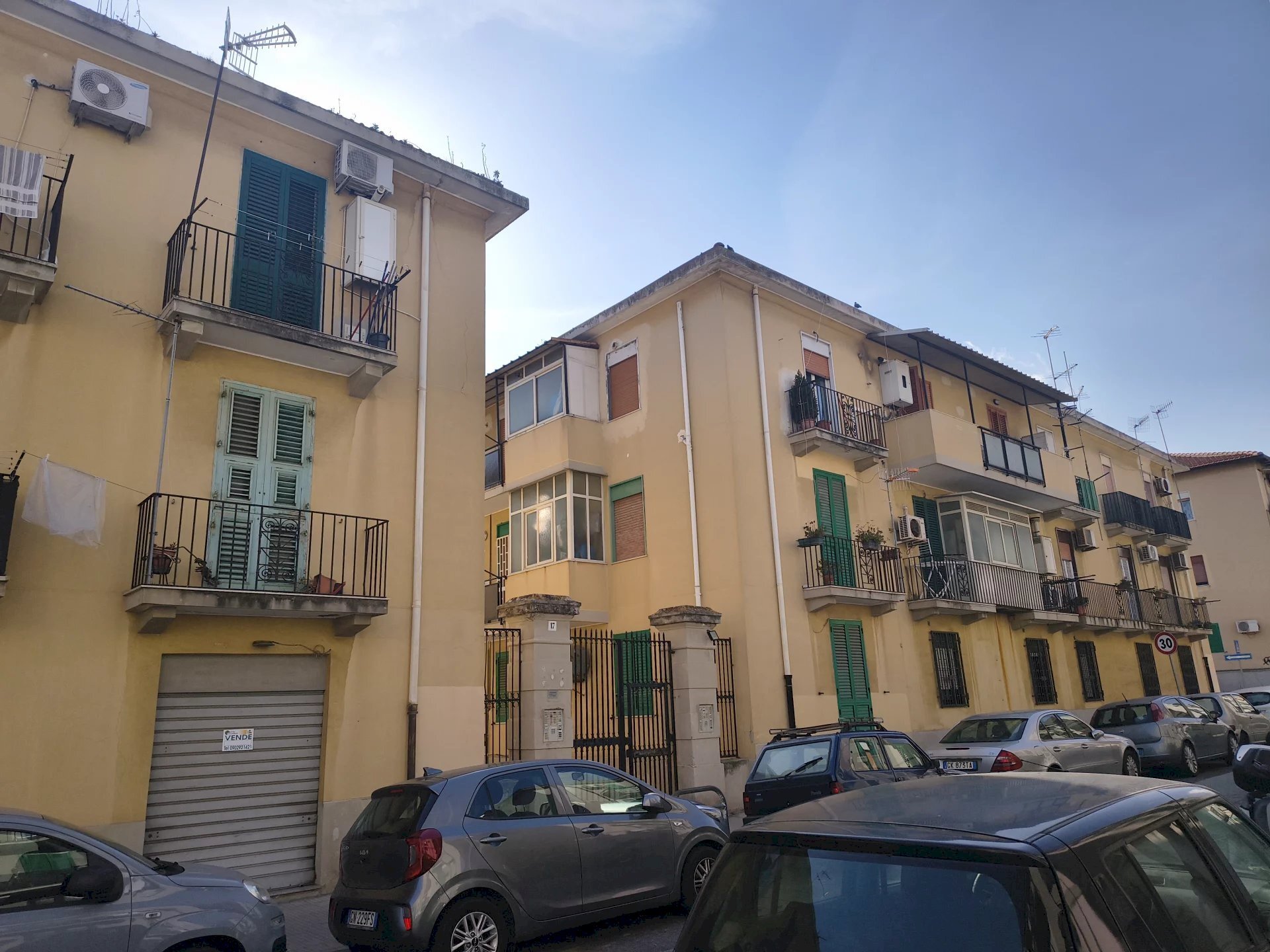 Locale Commerciale Via Lucania, n., Messina - foto 2