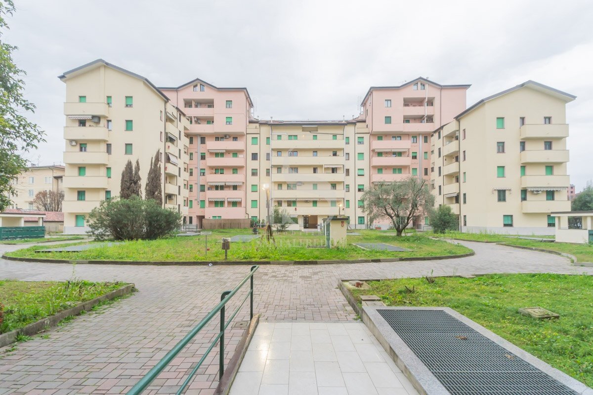 Bilocale VIA DE CHIRICO, 4, Monza (zona Libertà) - foto 2