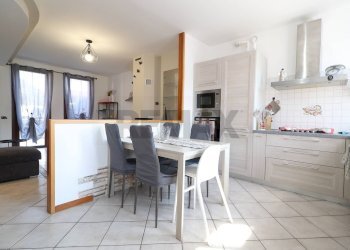 Two-room apartment Palazzago, BG, Palazzago - photo 6