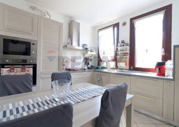 Two-room apartment Palazzago, BG, Palazzago - photo 12