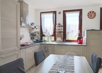 Two-room apartment Palazzago, BG, Palazzago - photo 13