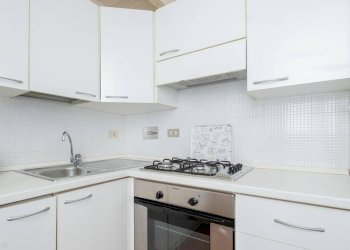 Bilocale Via Santo Stefano 84, Bologna (zona Centro Storico) - foto 5