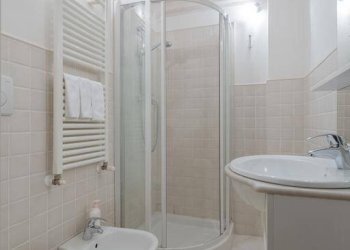 Bilocale Via Santo Stefano 84, Bologna (zona Centro Storico) - foto 12