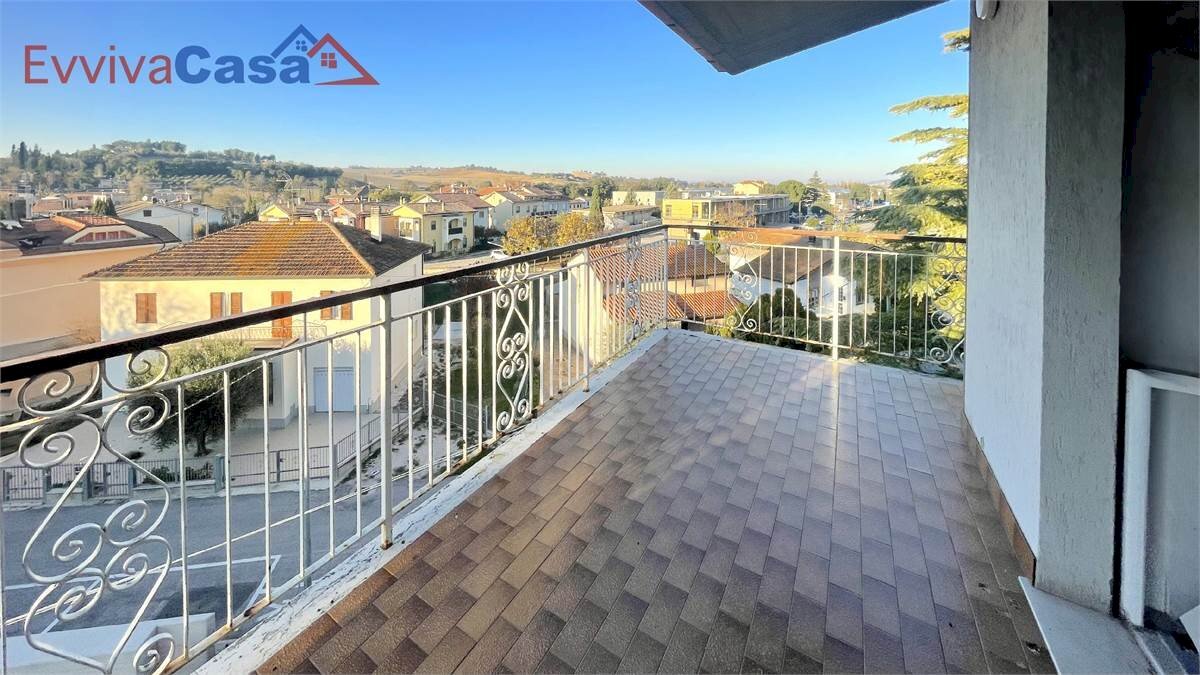 Four-room apartment Via San Girolamo 25, Ostra - photo 1