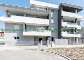 Four-room apartment Via Guglielmo Marconi, San Cesario sul Panaro - photo 3