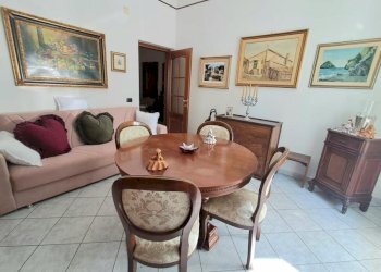 Quadrilocale Savona (zona Centro) - foto 4