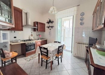 Quadrilocale Savona (zona Centro) - foto 8