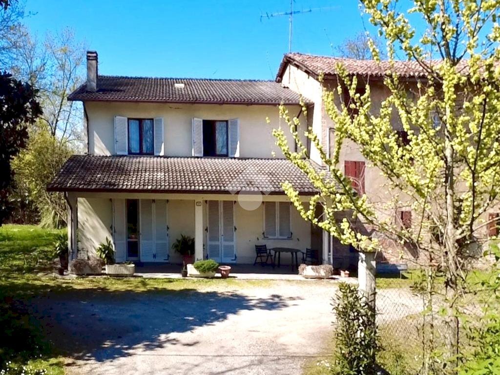 Casa indipendente Via Cristoforo Colombo, Novellara - foto 1