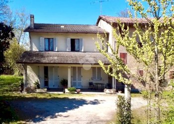 Casa indipendente Via Cristoforo Colombo, Novellara - foto 1