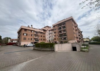 Box Via Giovanni Pascoli, Rozzano - foto 1