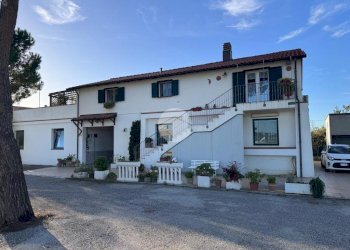 Independent house Via Popilia, Rimini - photo 1