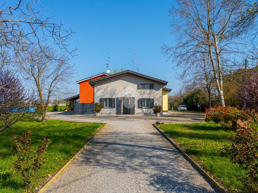 Casa semi indipendente Via Degli Azzarri, Reggio nell'Emilia - foto 1